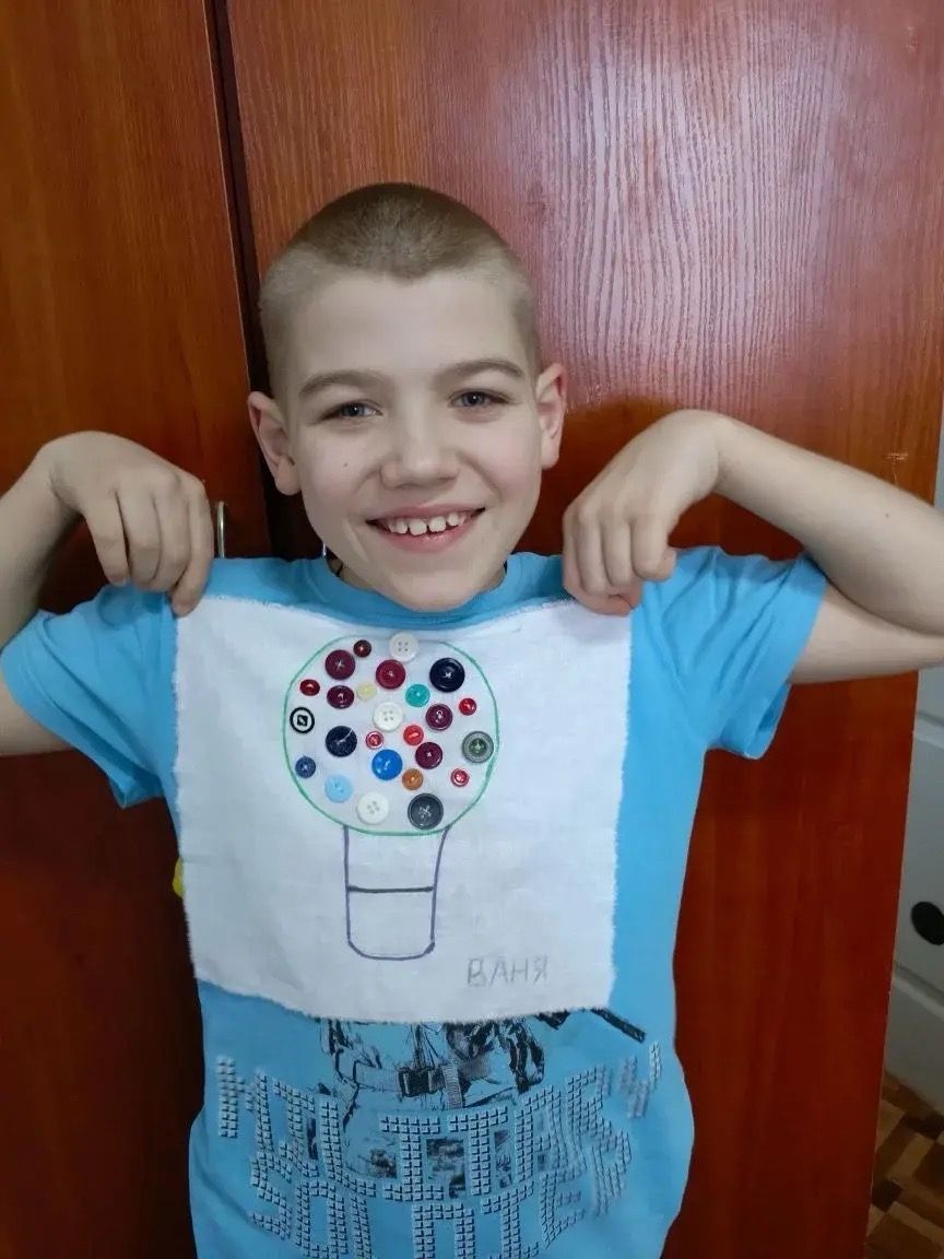 Пришивание пуговицы . Оформление выставки