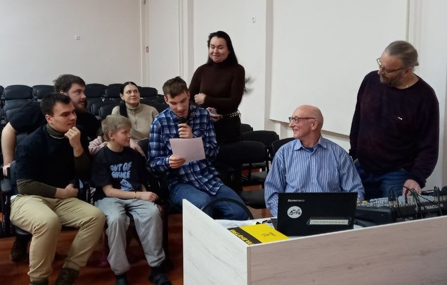 "Секреты красивого пения" - мастер-класс от солистов театра песни "Росичи"