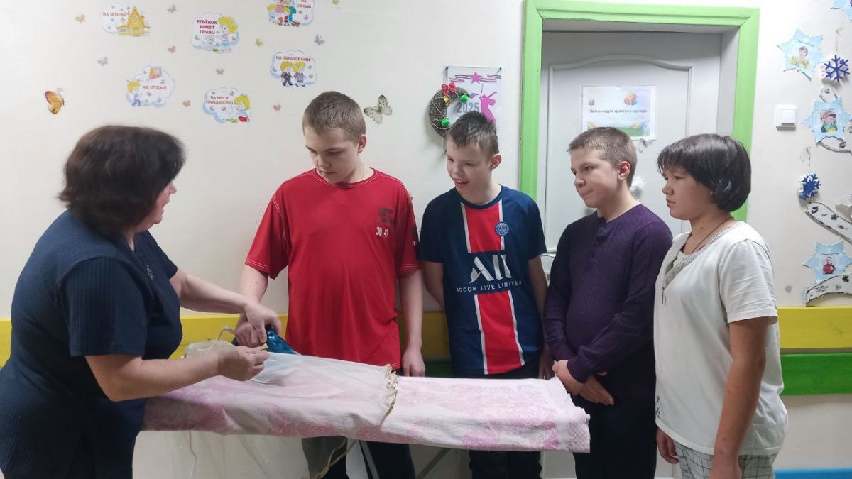 Утюжка вещей из различного вида тканей