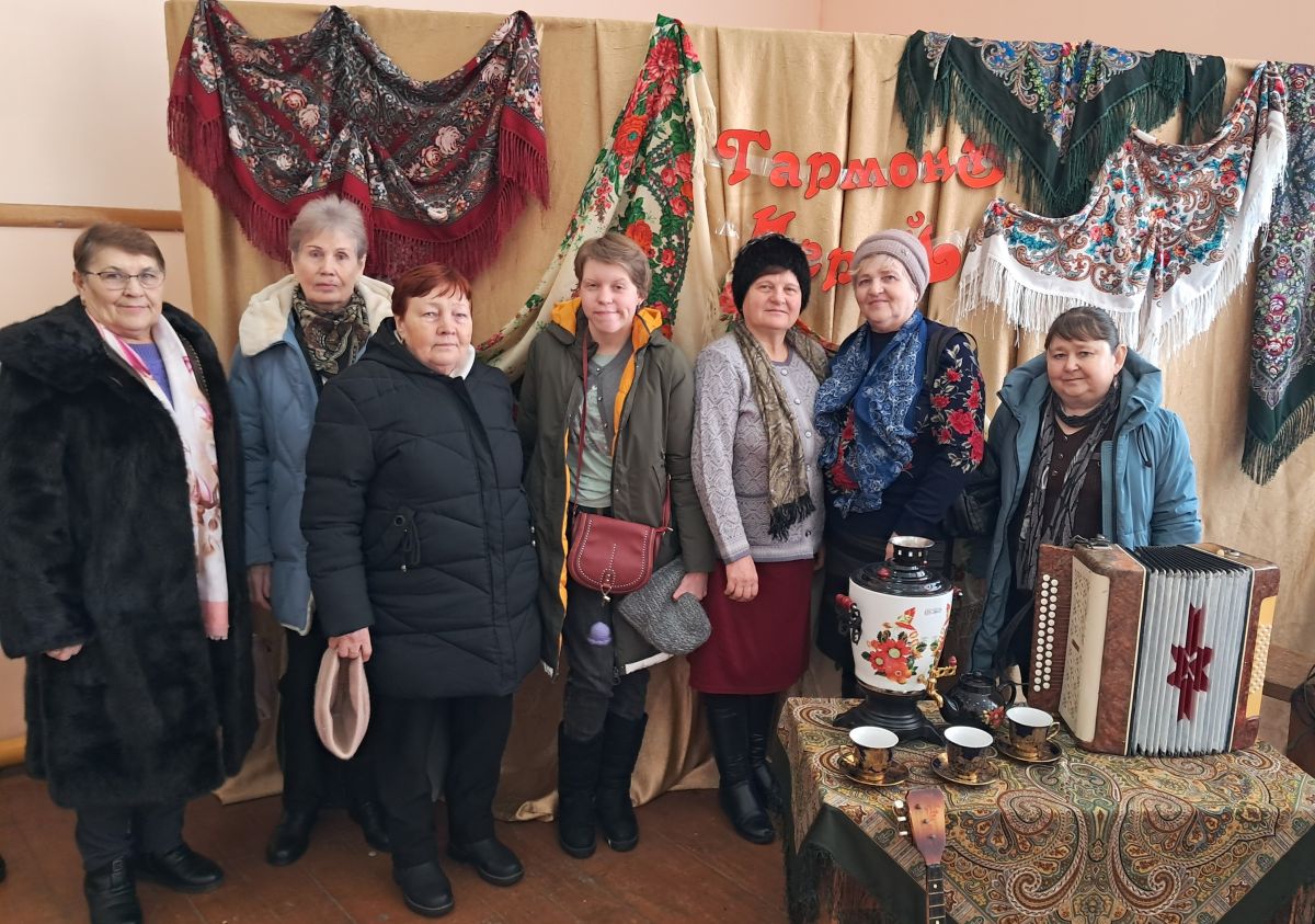 &laquo;Гармонь играй!&raquo;