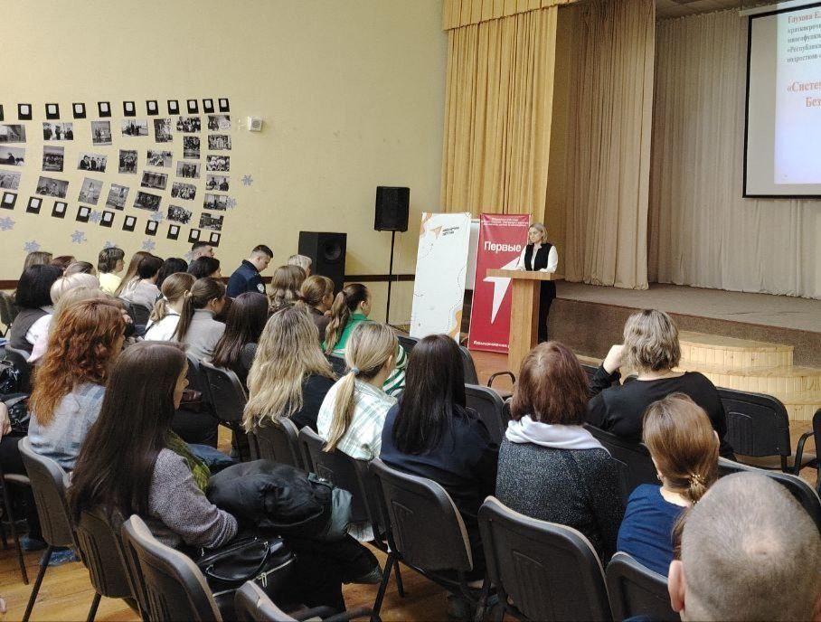 Информирование родителей о предоставлении  квалифицированной помощи и поддержки семей с детьми