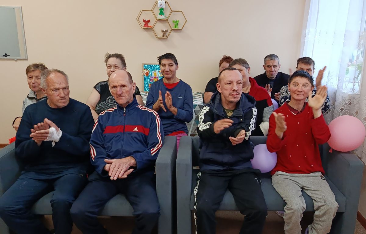 В ГБСУ СОН РМ &laquo;Старотештелимский дом социального обслуживания&raquo; прошла праздничная программа, посвященная 23 февраля