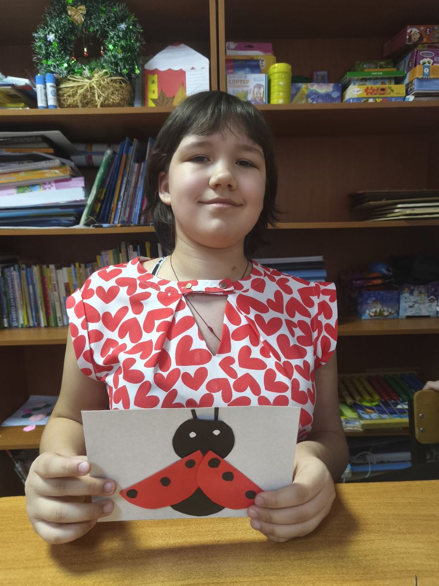 Аппликация "Божья коровка"