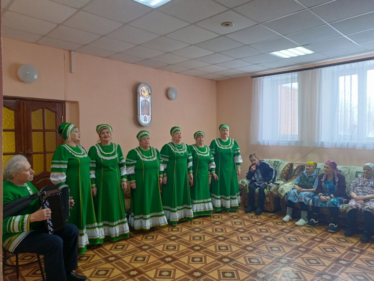 Впереди прекрасный женский праздник - 8 Марта!