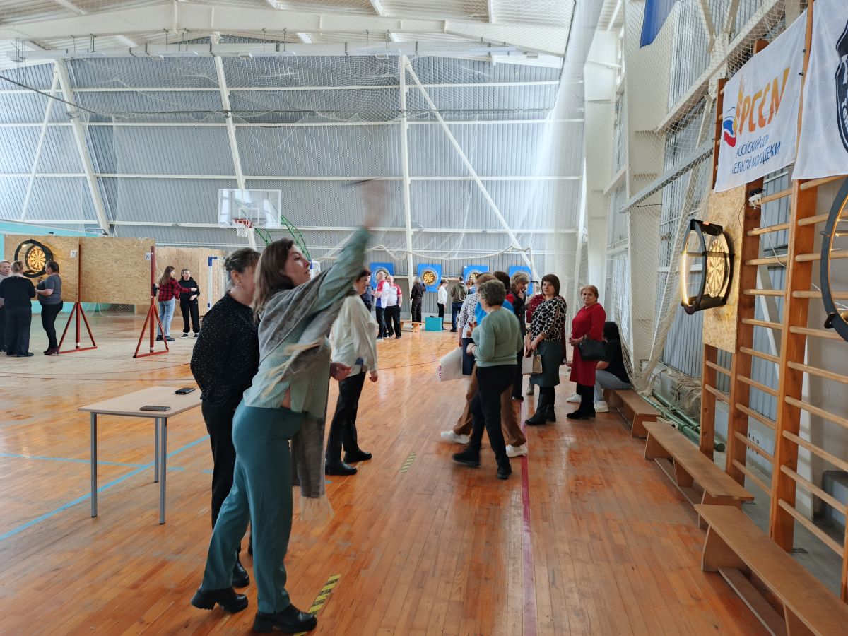 Специалисты социальной защиты населения приняли участие в турнире по дартсу, посвящённом 8 Марта