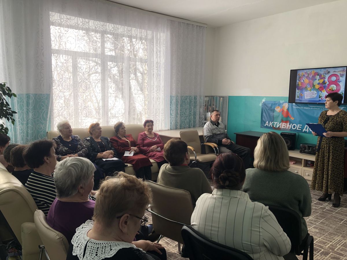 Литературно &ndash; музыкальное мероприятие &laquo;Мы славим женщину!&raquo;