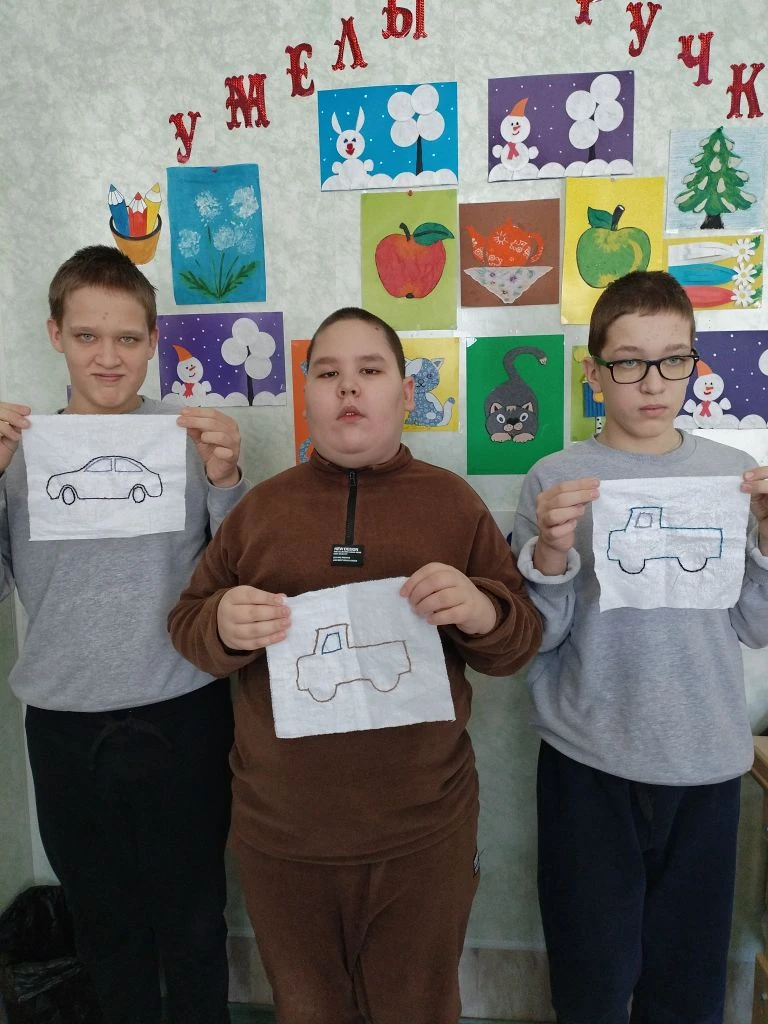 Вышивка стебельчатым швом &laquo;Машинка&raquo;