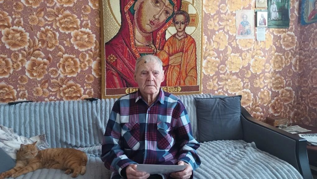 ПОЗДРАВЛЕНИЕ ОТ ПРЕЗИДЕНТА РФ ВРУЧИЛИ ДОЛГОЖИТЕЛЮ Г.ТЕМНИКОВ КУРОЧКИНУ ДМИТРИЮ АЛЕКСАНДРОВИЧУ