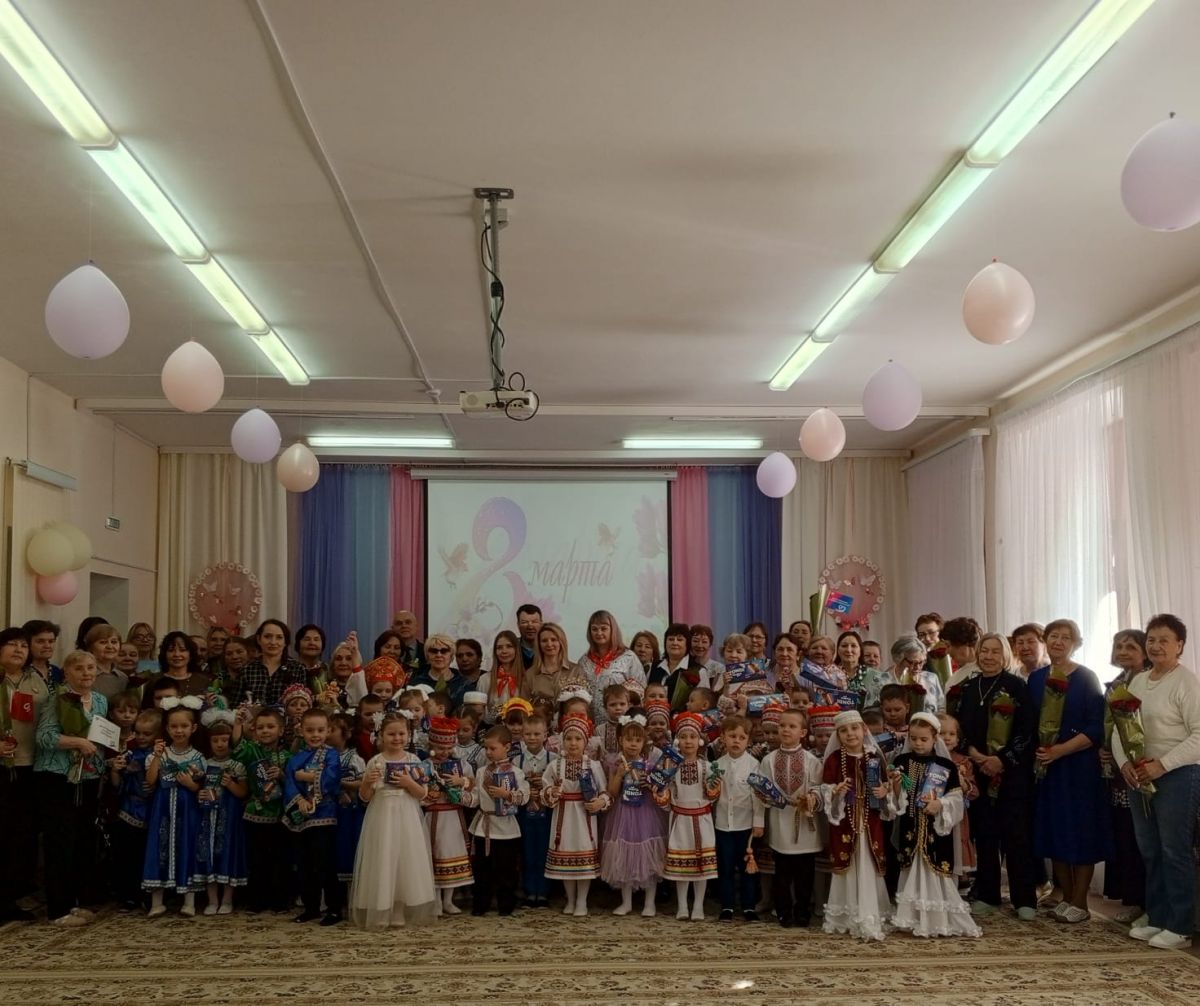 "Талина" поздравила женщин с праздником!