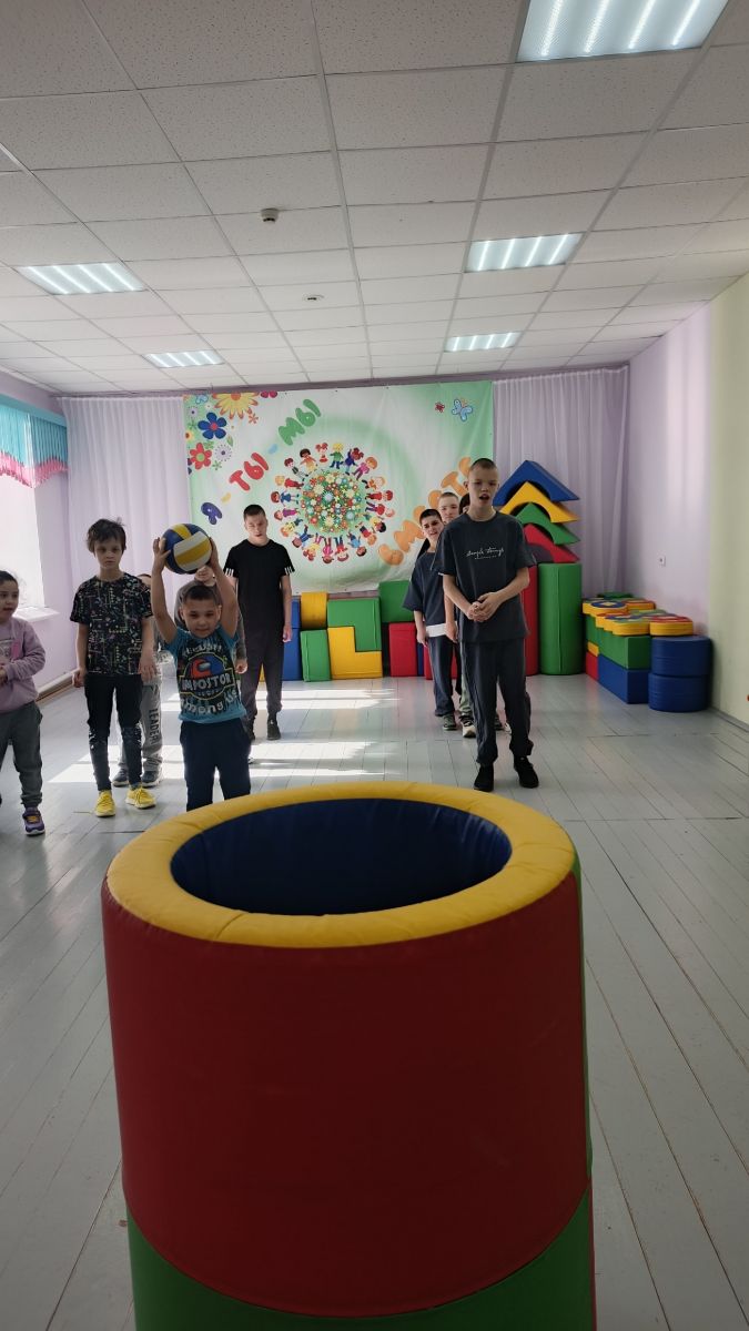 Метание мяча в цель