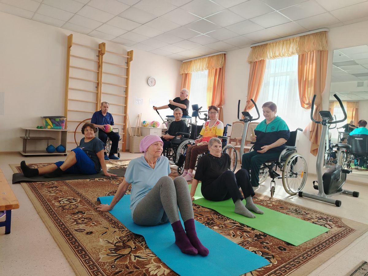 Польза занятий ЛФК для пожилых людей