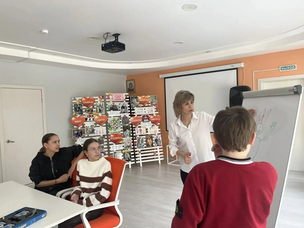 Встреча подросткового клуба