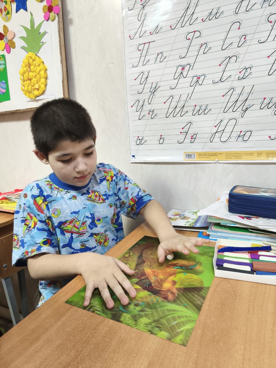 Знакомство с пластилином