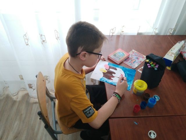 Пасха глазами детей: в приюте &laquo;Надежда&raquo; прошёл мастер-класс по рисованию