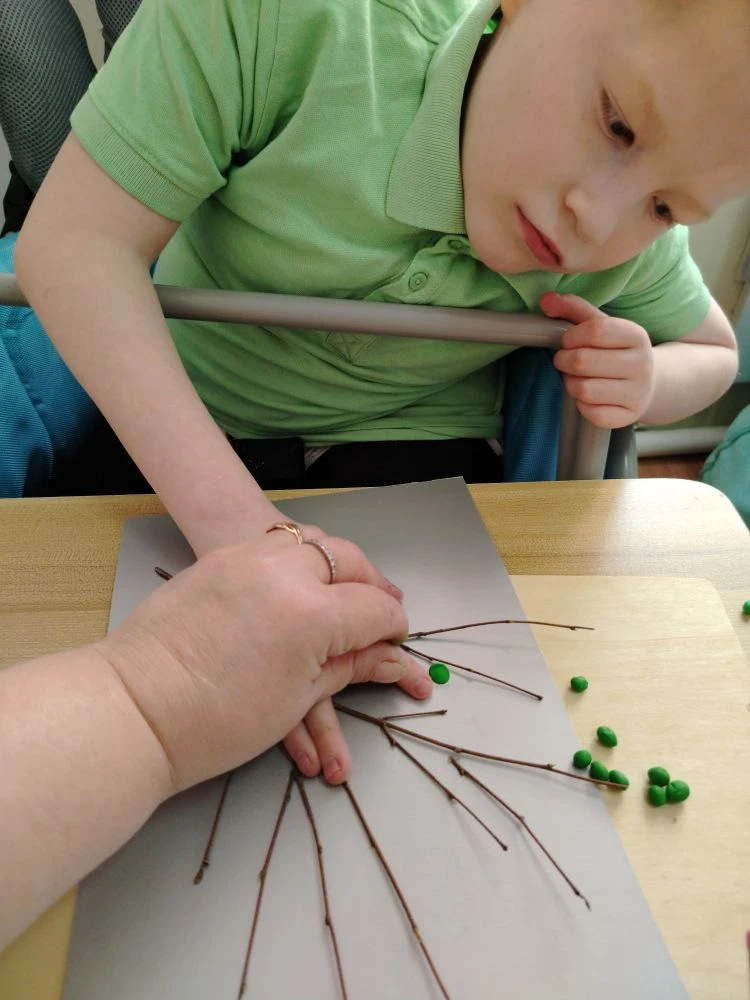 Занятие по лепке &laquo;Весенняя веточка&raquo;