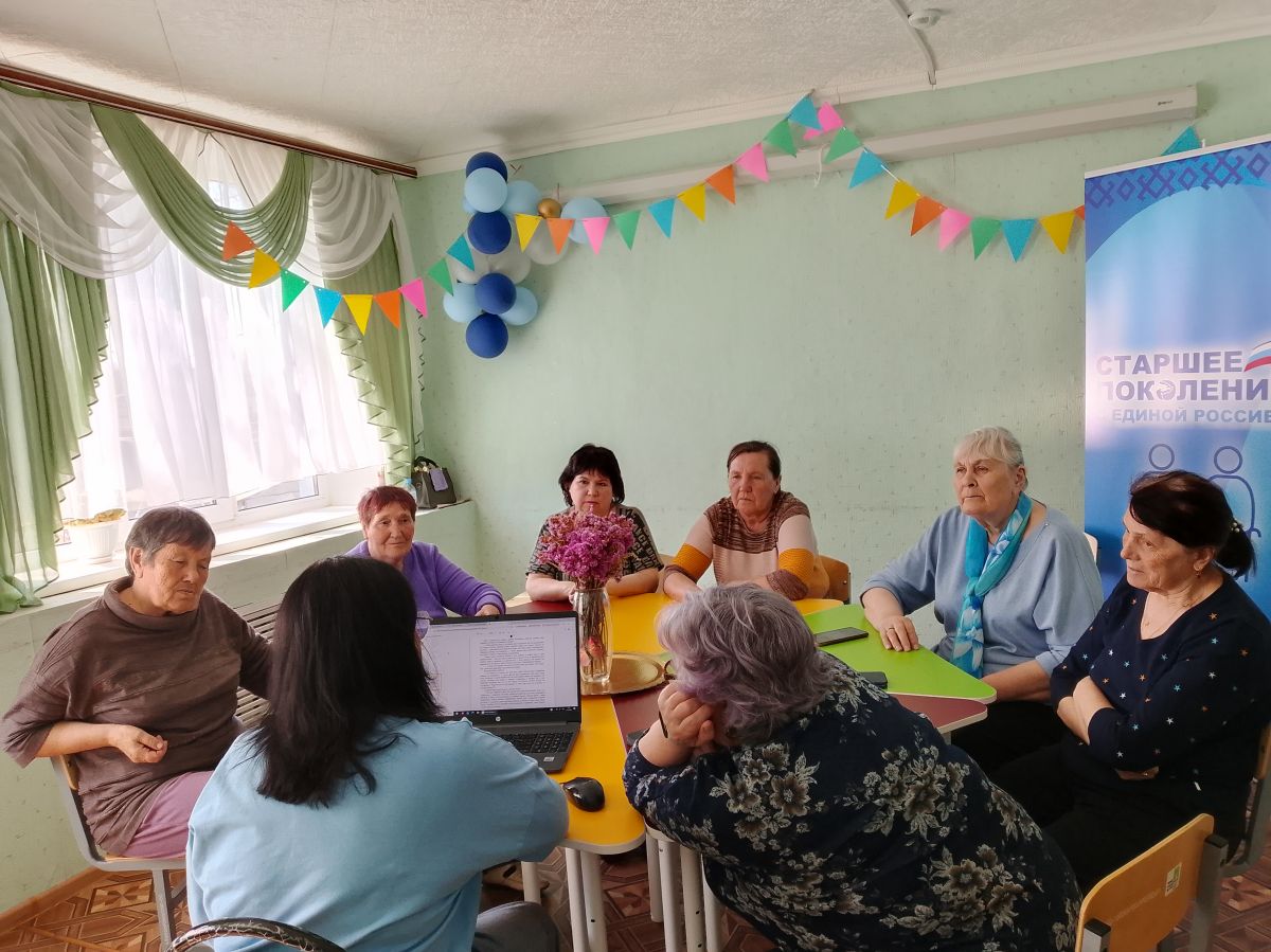 Сказка ожила в стенах отделения дневного пребывания: литературный марафон "Чтение сказок народов России" продолжился татарской историей о Шурале