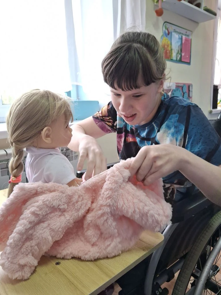 Занятие "Кукла идет гулять"