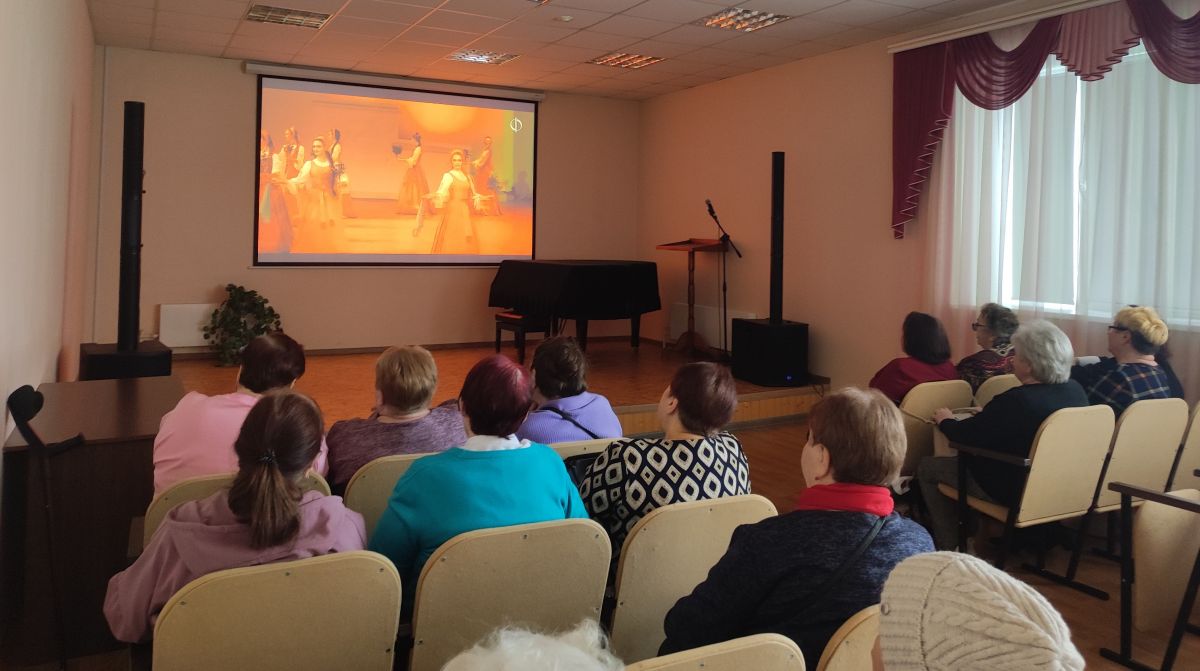 Хоровод с &laquo;Березкой&raquo;