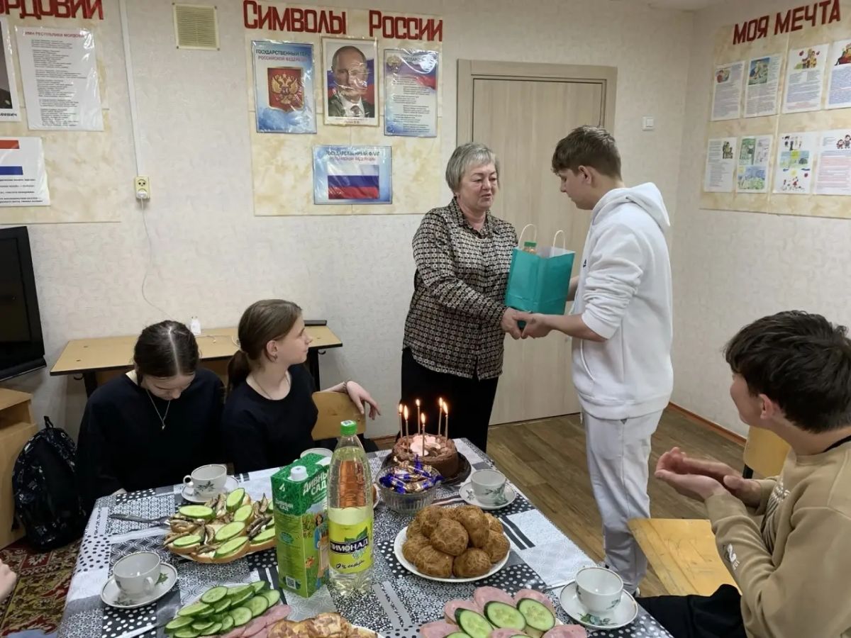 День рожденья - праздник детства