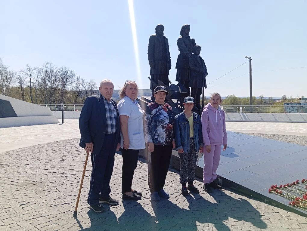 &laquo;Поклонимся Великим тем годам!&raquo;