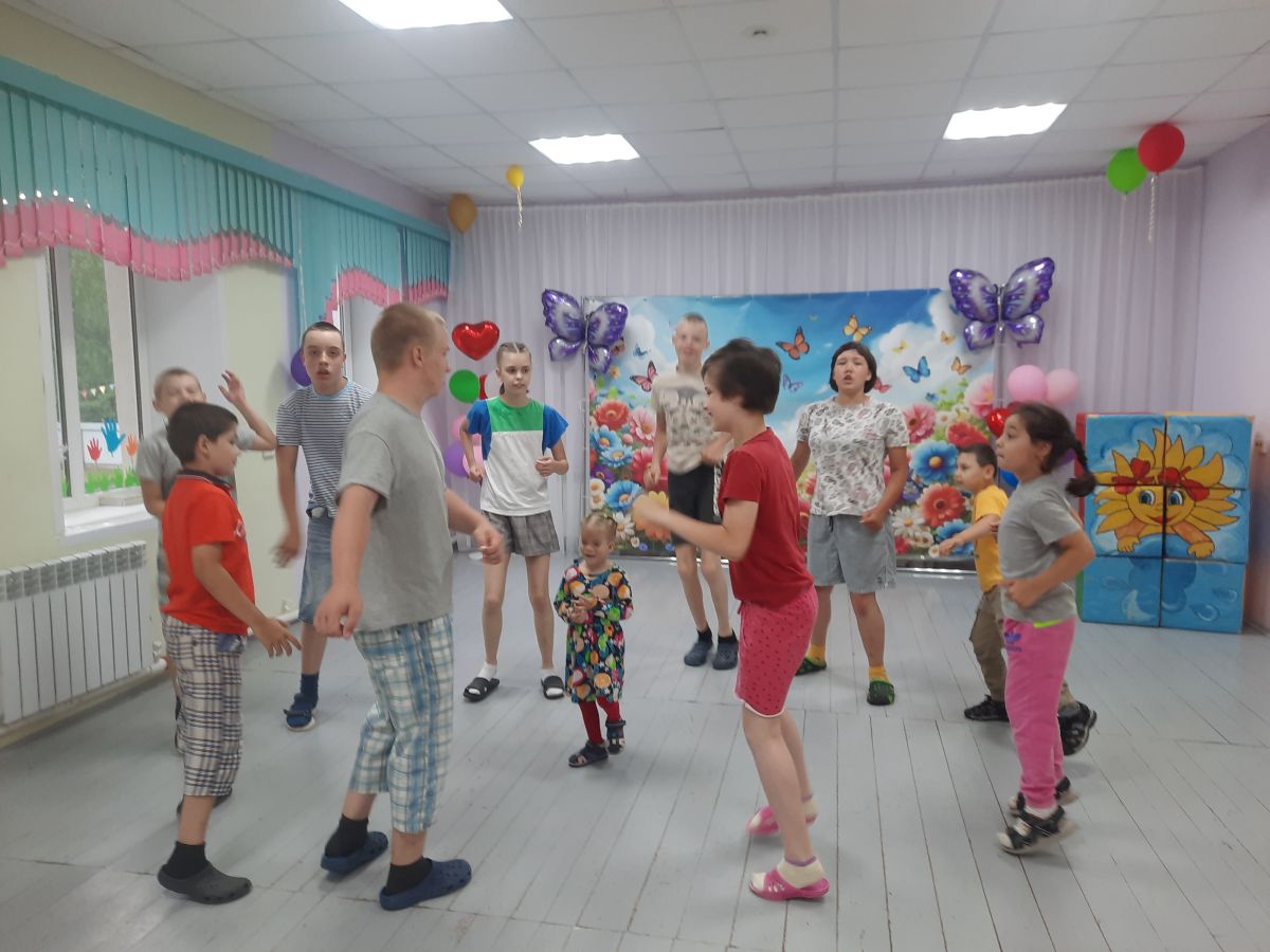 Оркестр из подручных инструментов