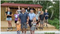 Зарядка со стражем порядка