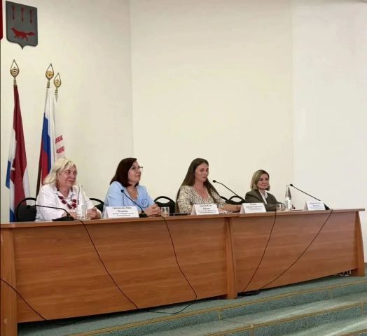 Участие педагога-психолога отделения &laquo;Семейный МФЦ&raquo;   в родительском собрании "Медиация: разрешаем споры без суда"