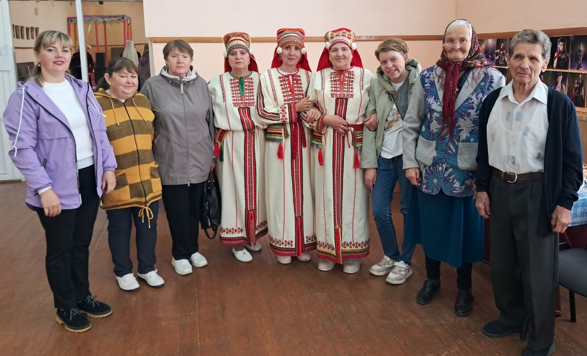 День языков народов России