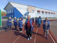 Занятие скандинавской ходьбой