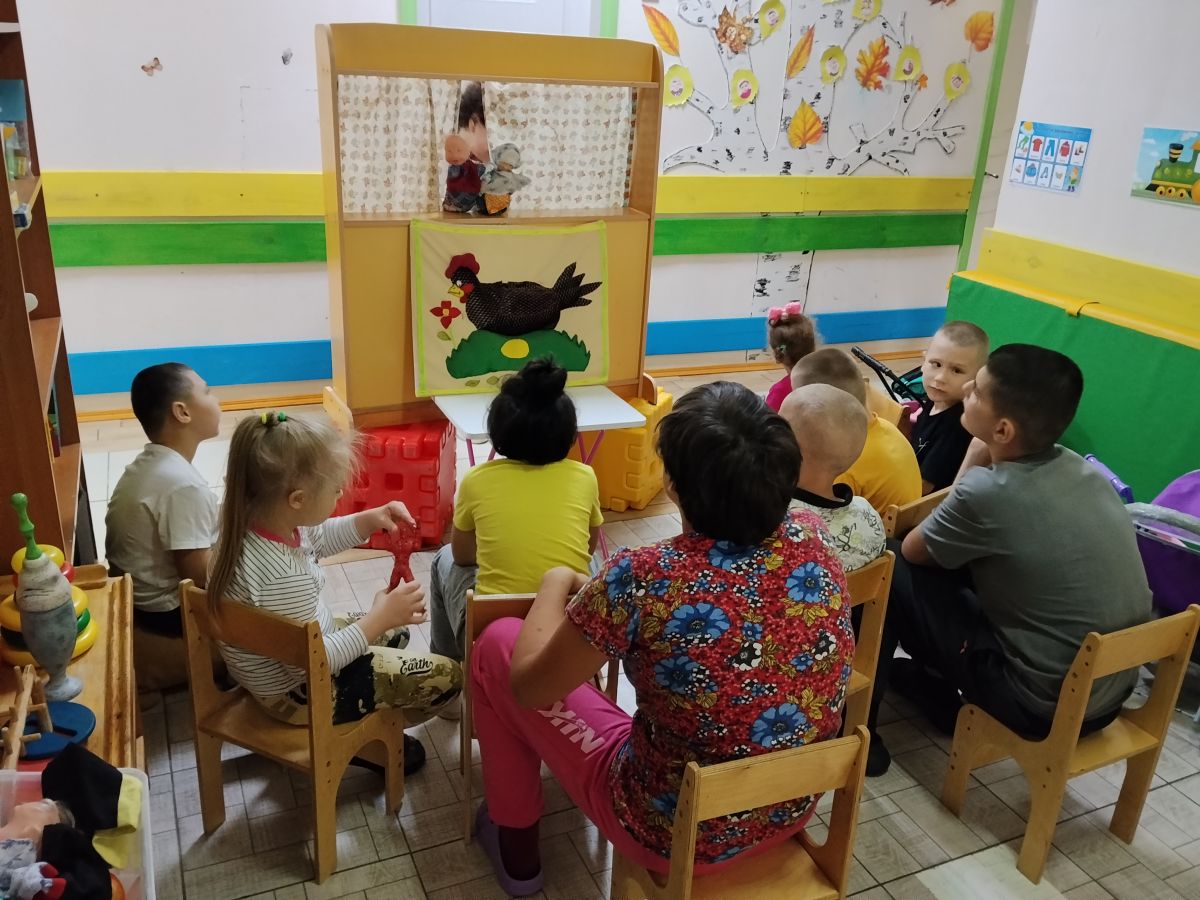 &laquo;Знакомство с театром рукавичек. Курочка Ряба&raquo;