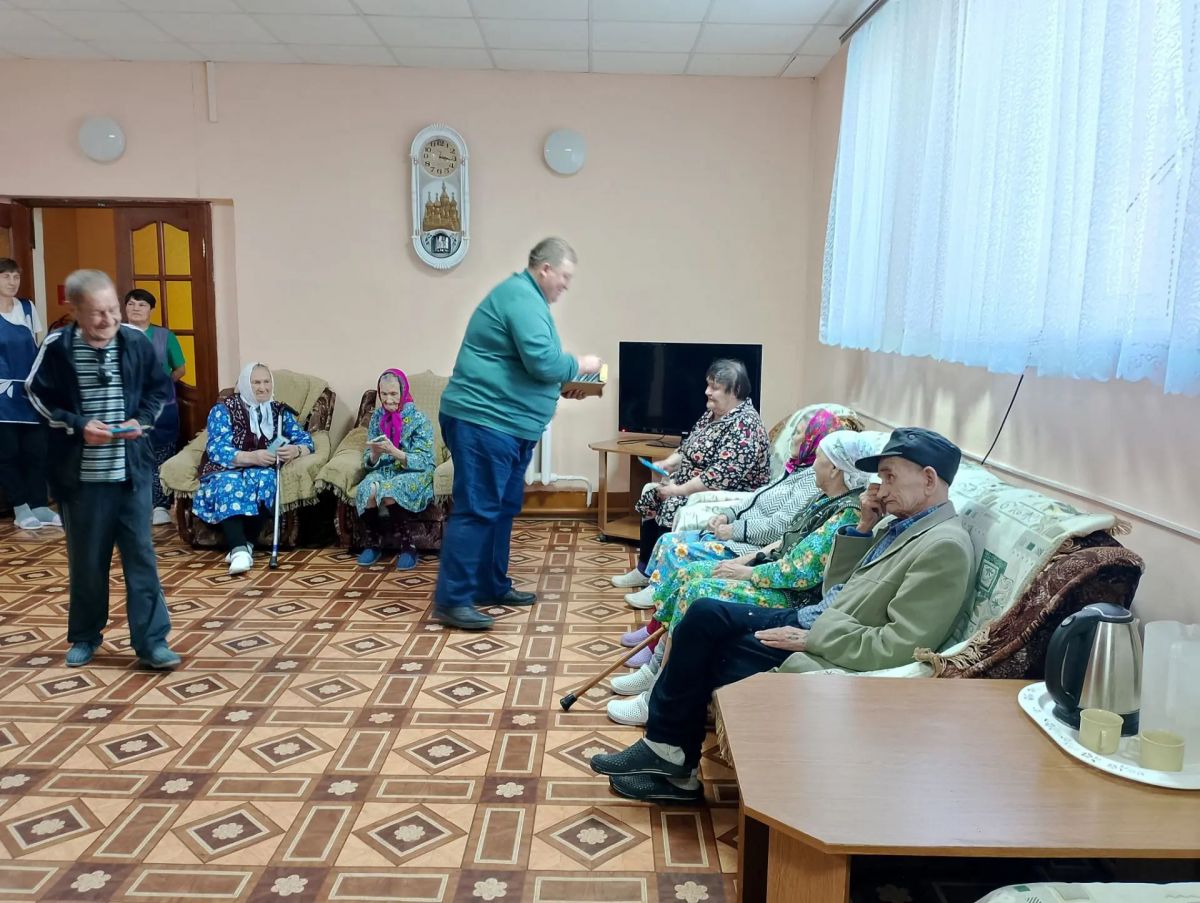 В продолжении месячника пожилых людей