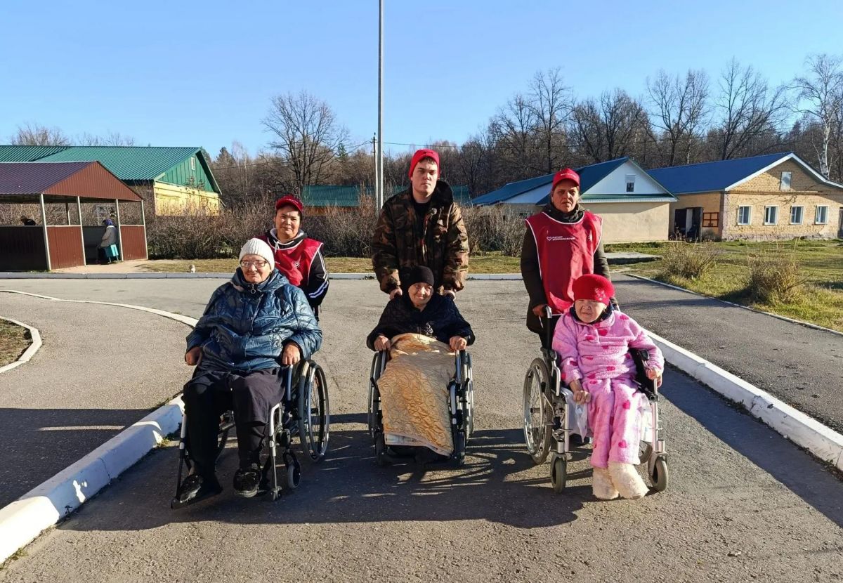 Прогулка для маломобильных проживающих