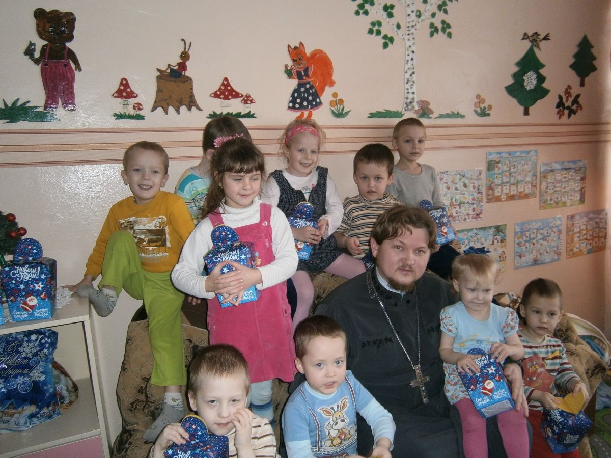 Отец Дмитрий поздравил воспитанников с Новогодними праздниками
